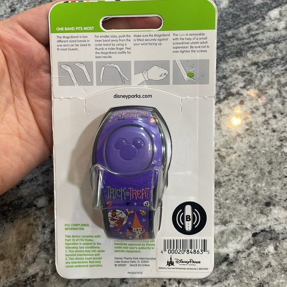 Disney Parks Magic Band 2 Halloween Limited Release Edition. New in Box - Picture 2 of 6